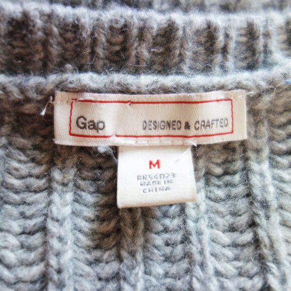 GAP Women’s Grey Wool Blend Ribbed Round Neck Relaxed Fit  Sweater (M) - Picture 8 of 9